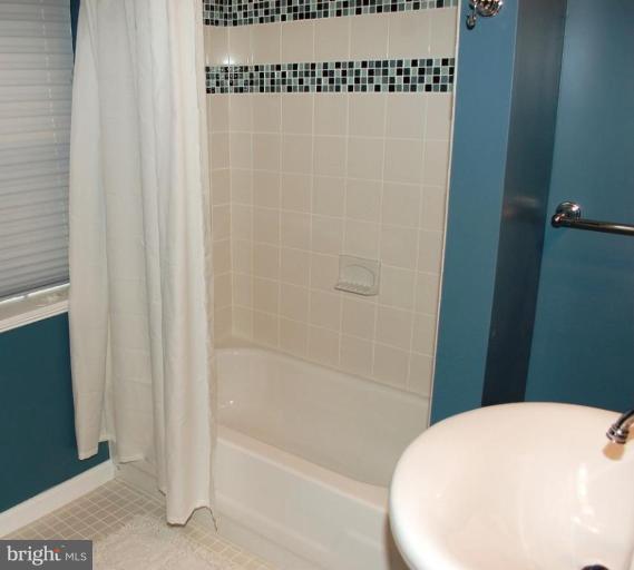 911 Ramsay Street Baltimore, MD 21223 - Photo 10 of 15 Bath #1
