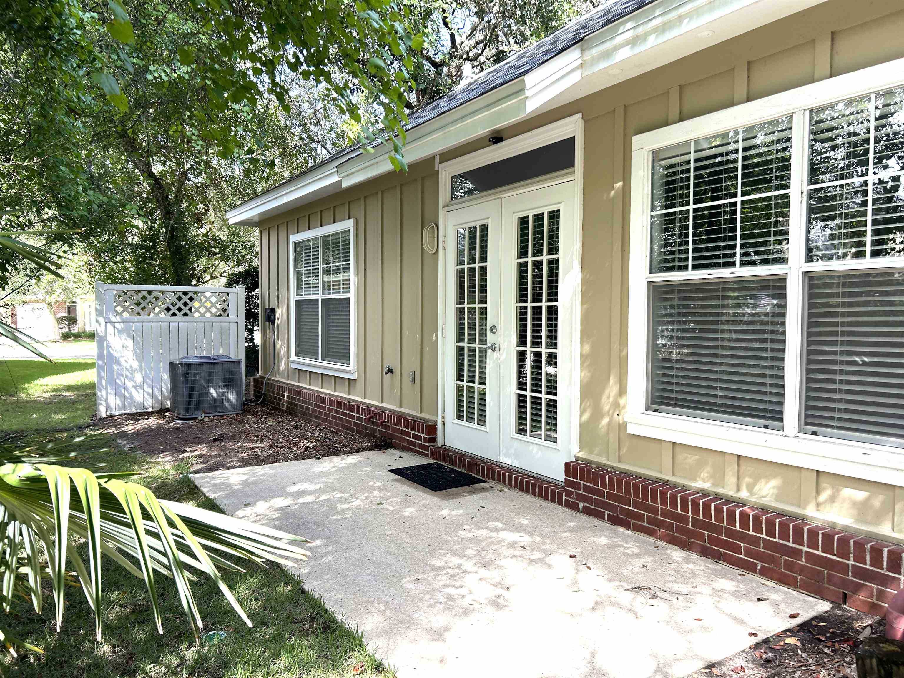 430 West Fort Morgan Road, Unit 404 Gulf Shores, AL 36542 - Photo 26 of 31 Patio