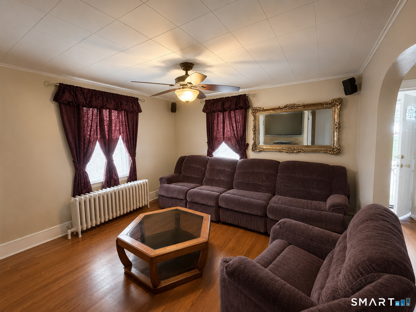 449 Oakville Avenue Waterbury, CT 06708 - Photo 2 of 13