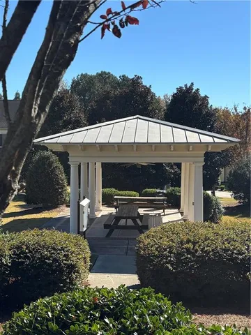 a view of a tennis court