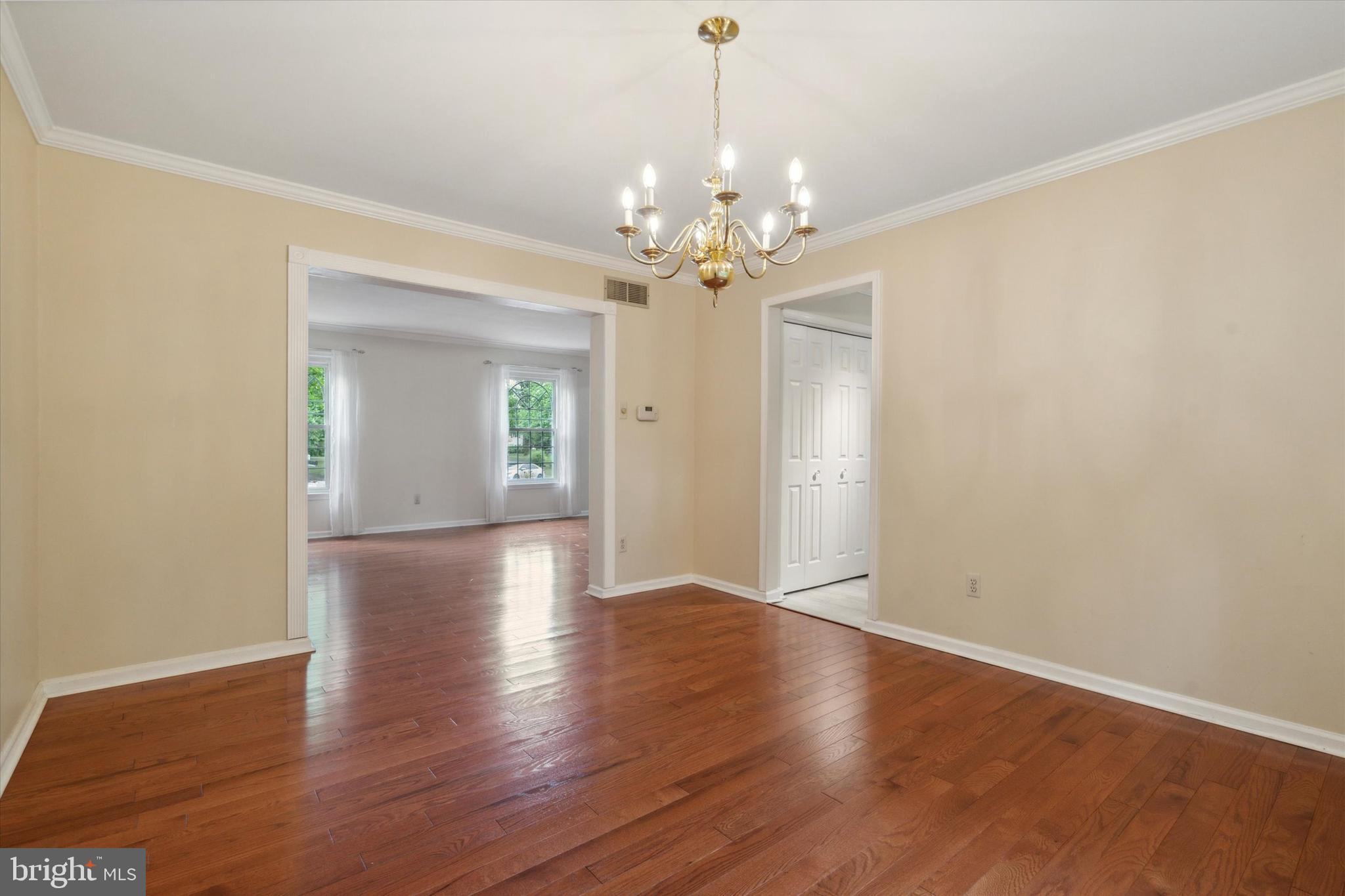 1260 Holly Road Warrington, PA 18976 - Photo 15 of 57 Dining Room