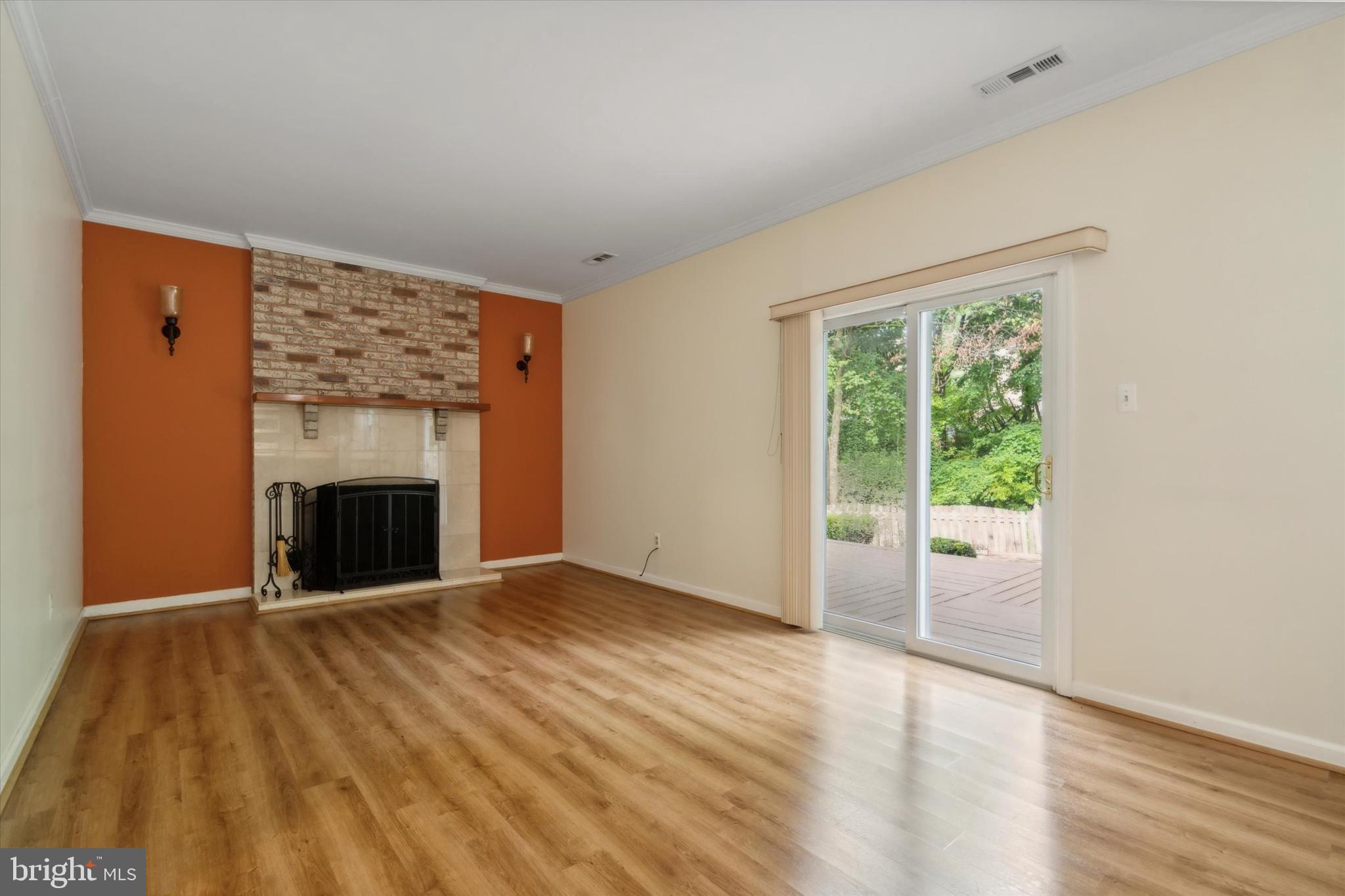 1260 Holly Road Warrington, PA 18976 - Photo 24 of 57 Family Room
