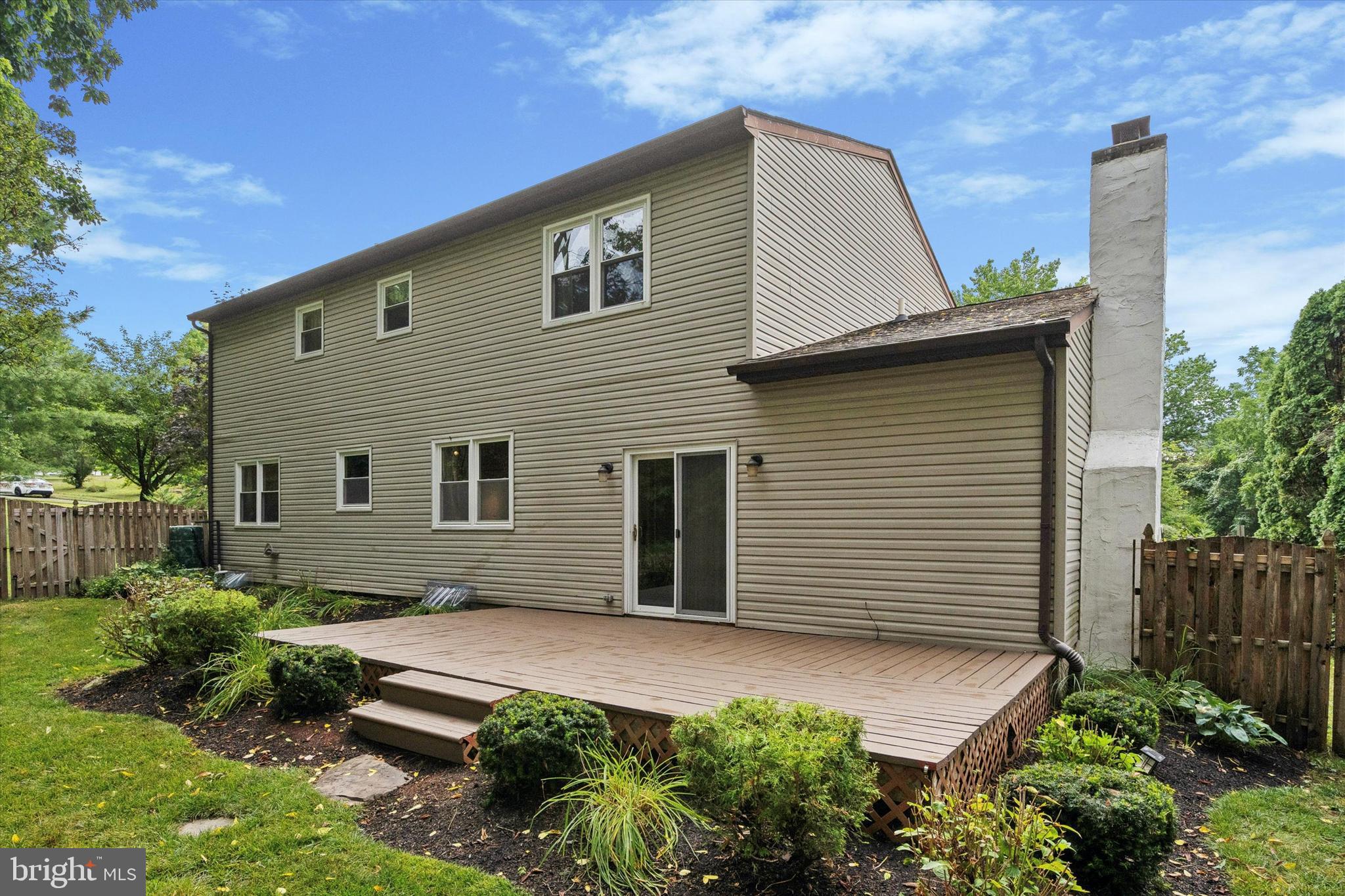 1260 Holly Road Warrington, PA 18976 - Photo 47 of 57 Rear Deck