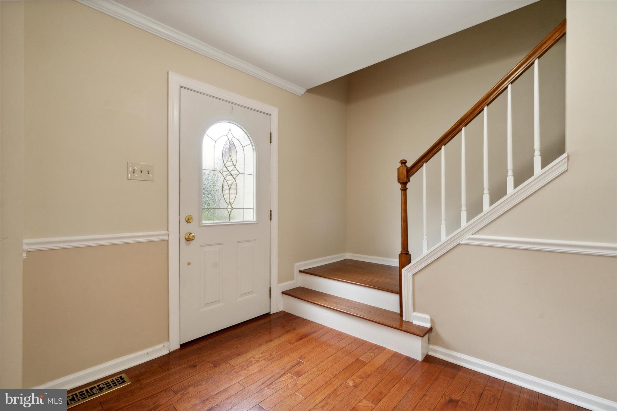 1260 Holly Road Warrington, PA 18976 - Photo 5 of 57 Elegant Foyer