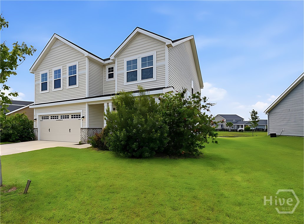 107 Como Drive Pooler, GA 31322 - Photo 2 of 23 Spacious side yard