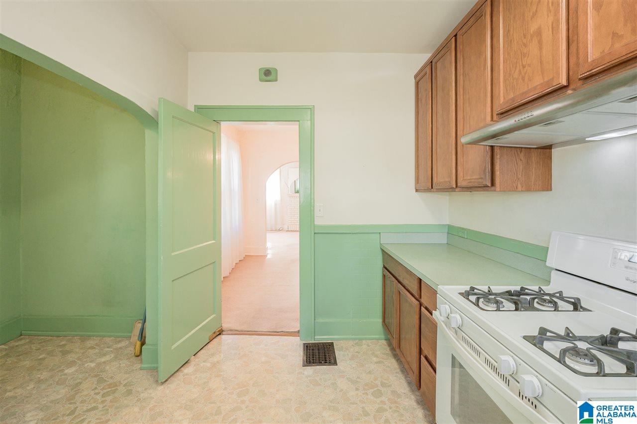 2923 Leland Road Birmingham, AL 35209 - Photo 18 of 50