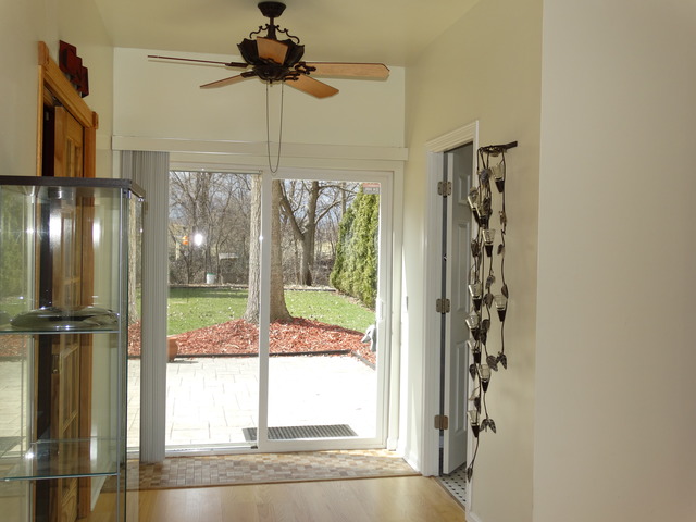 544 Birch Road Woodstock, IL 60098 - Photo 15 of 25 a view of a interior of the house