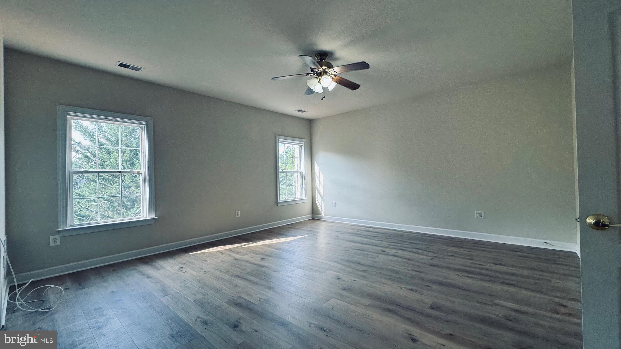 8853 Modano Place Fairfax, VA 22031 - Photo 17 of 32