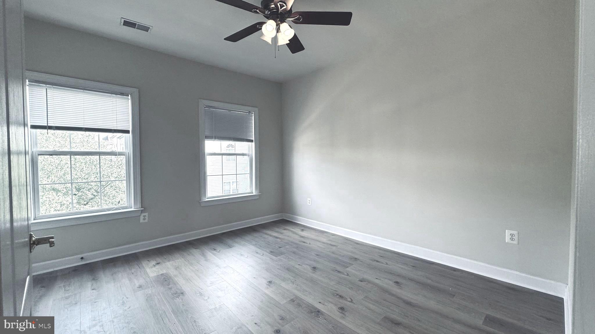 8853 Modano Place Fairfax, VA 22031 - Photo 23 of 32