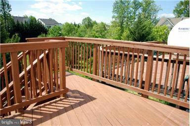 8853 Modano Place Fairfax, VA 22031 - Photo 32 of 32 Deck