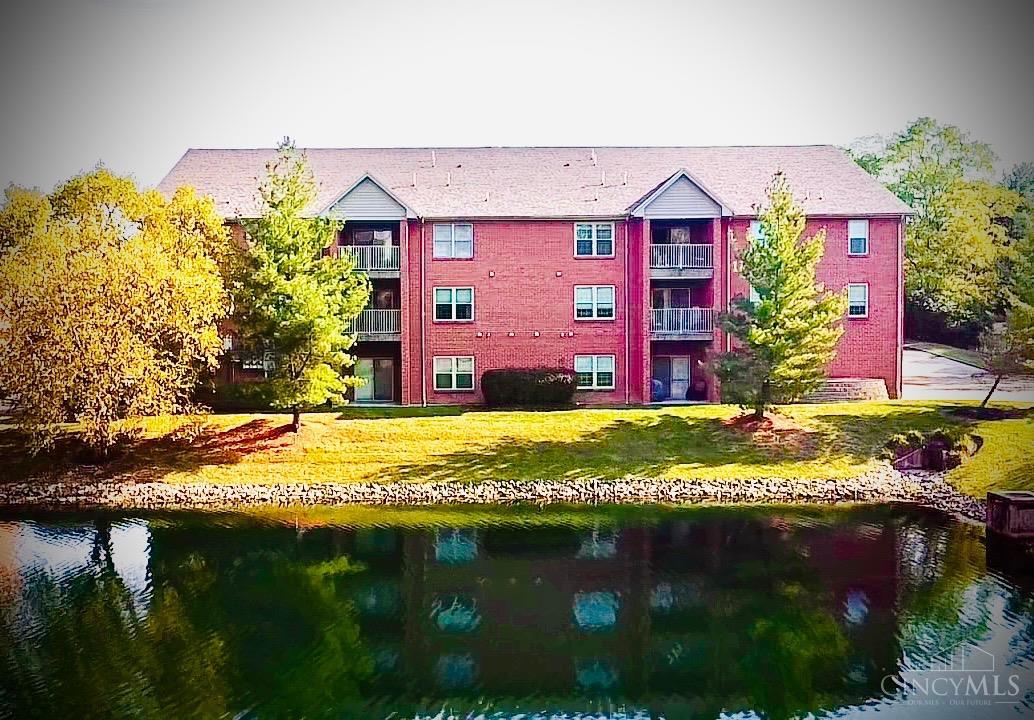 6421 Bridgetown Road, Unit 3 Cincinnati, OH 45248 - Photo 3 of 35 Gallery Image 3