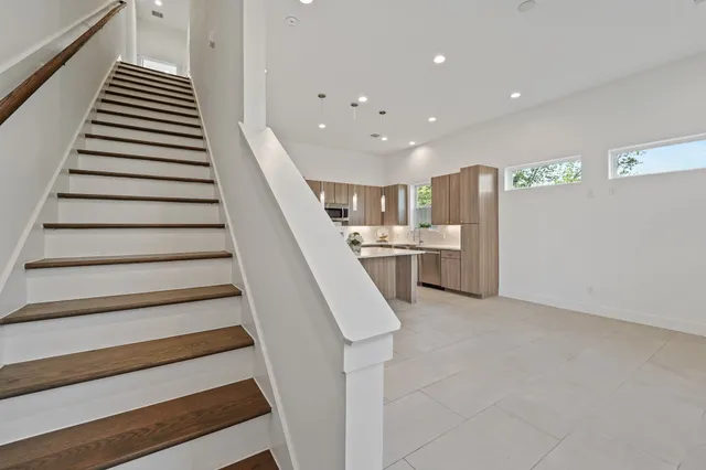 $2,250 | 594 Janisch Road, Houston, TX 77018