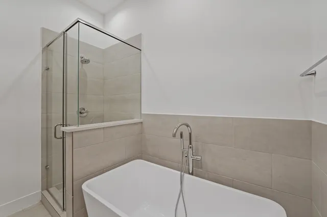 $2,250 | 594 Janisch Road, Houston, TX 77018