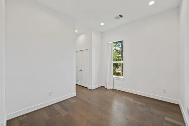 $2,250 | 594 Janisch Road, Houston, TX 77018