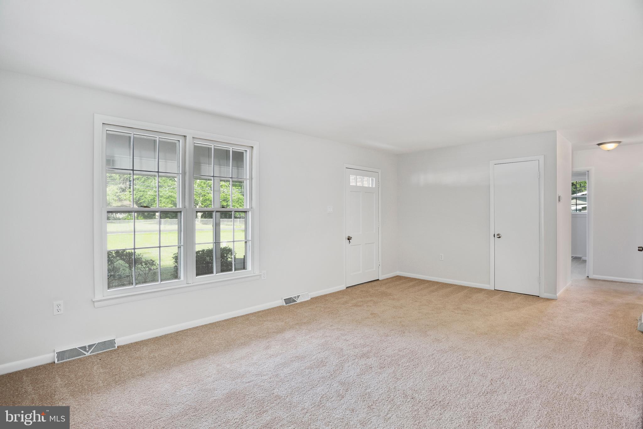 114 Maloney Road Elkton, MD 21921 - Photo 8 of 23 Living Room