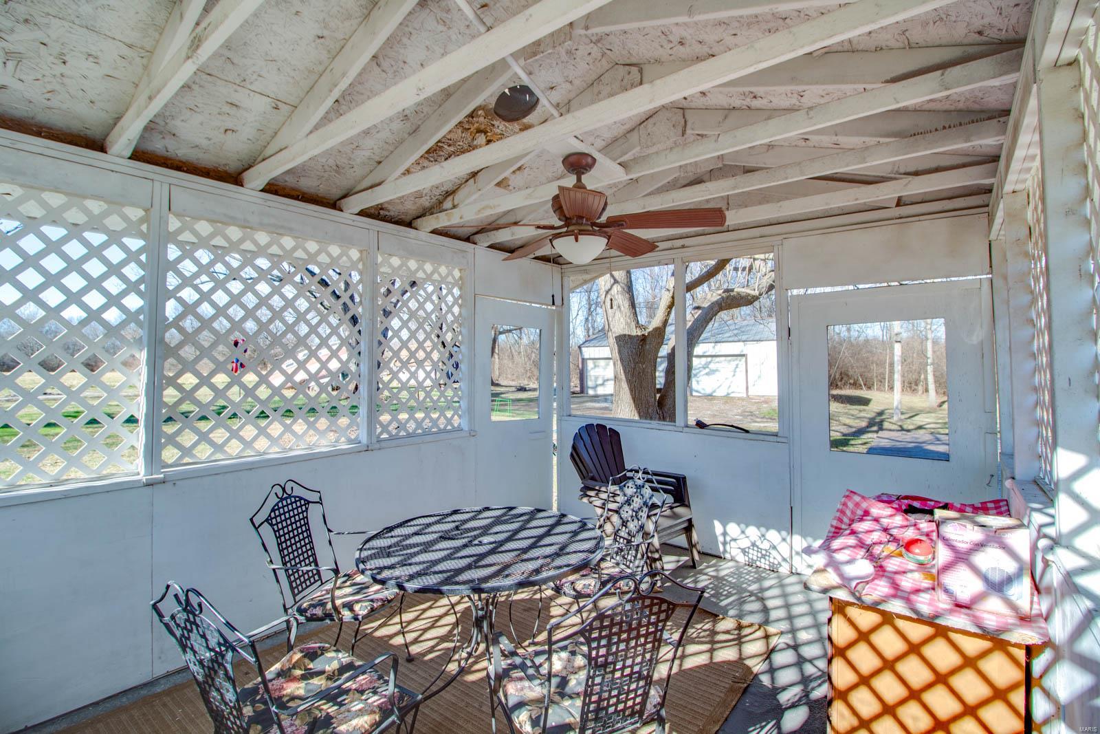 15921 Yates Road Grafton, IL 62037 - Photo 12 of 66