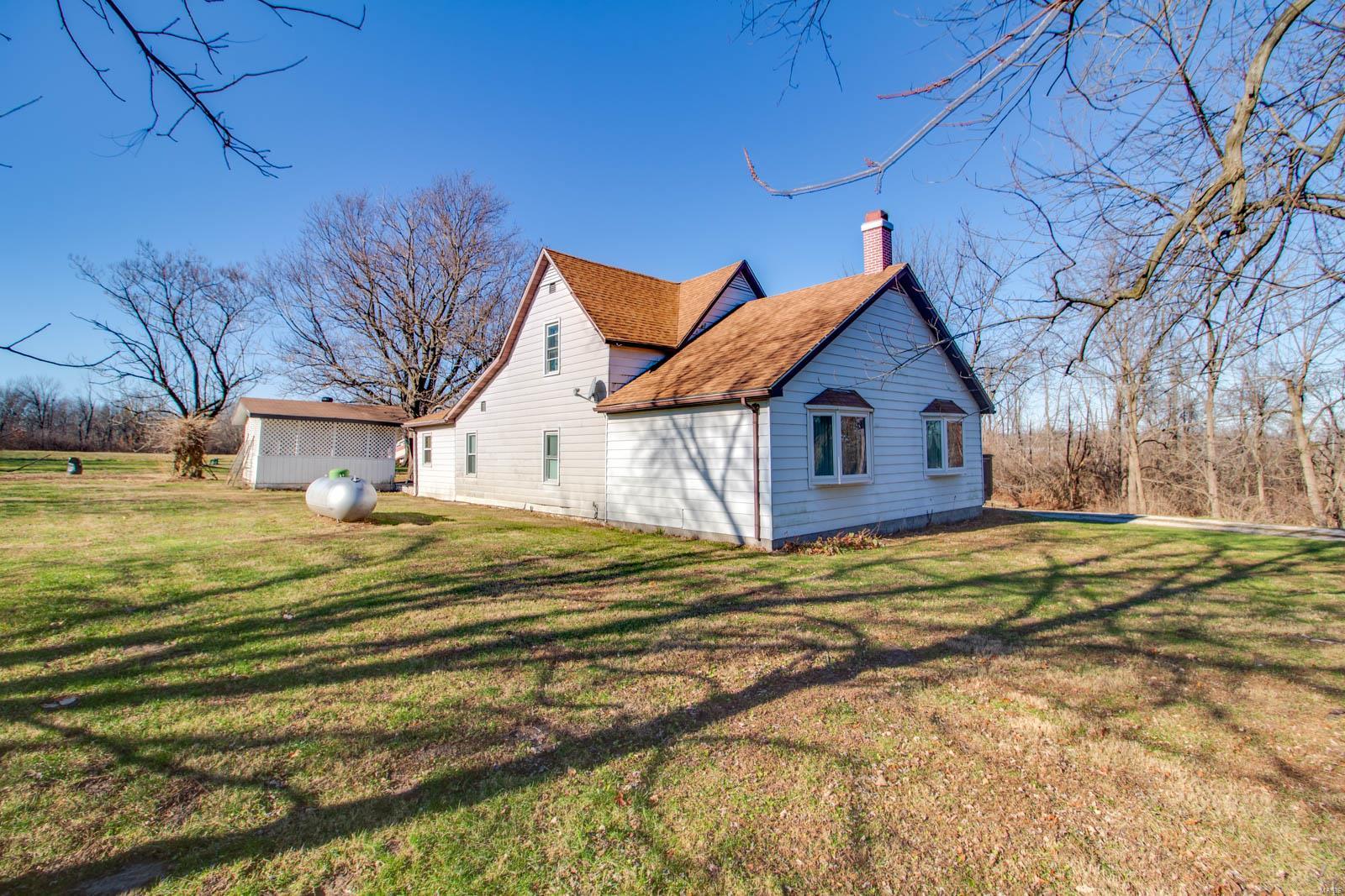 15921 Yates Road Grafton, IL 62037 - Photo 14 of 66