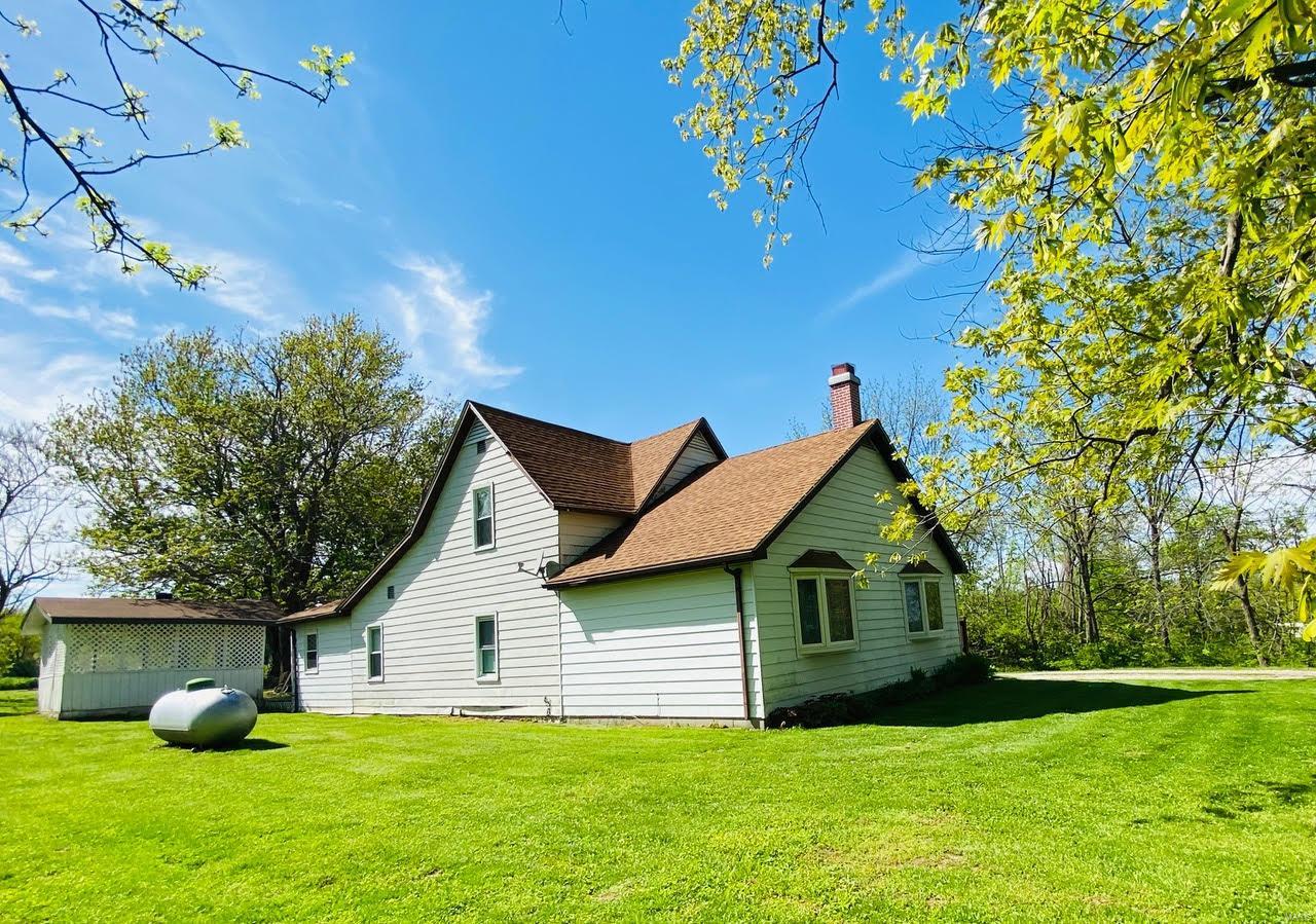 15921 Yates Road Grafton, IL 62037 - Photo 3 of 66