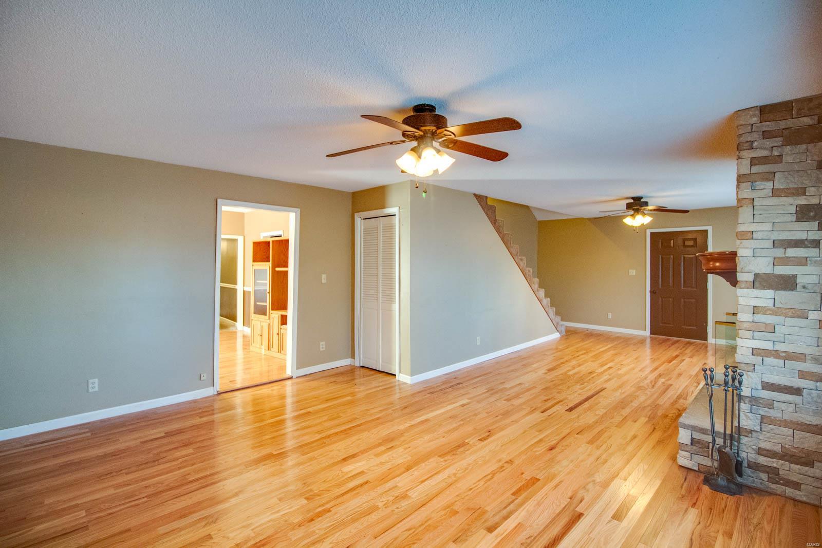 15921 Yates Road Grafton, IL 62037 - Photo 26 of 66