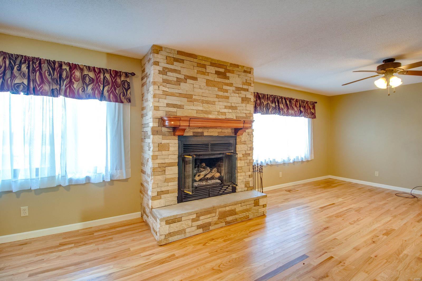 15921 Yates Road Grafton, IL 62037 - Photo 27 of 66