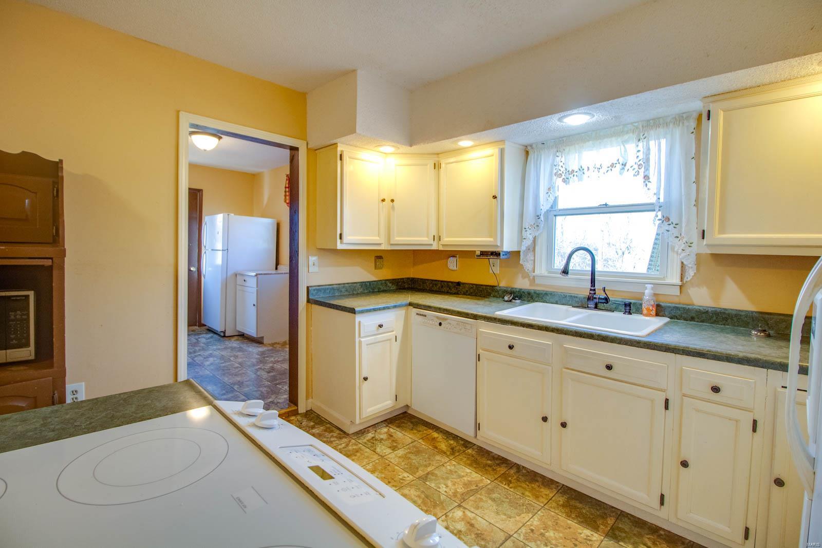 15921 Yates Road Grafton, IL 62037 - Photo 37 of 66