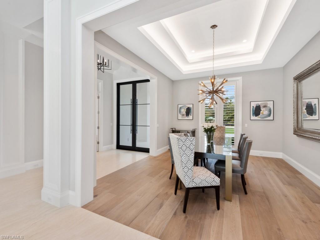 573 Ridge Drive Naples, FL 34108 - Photo 8 of 23 Gallery Image 8