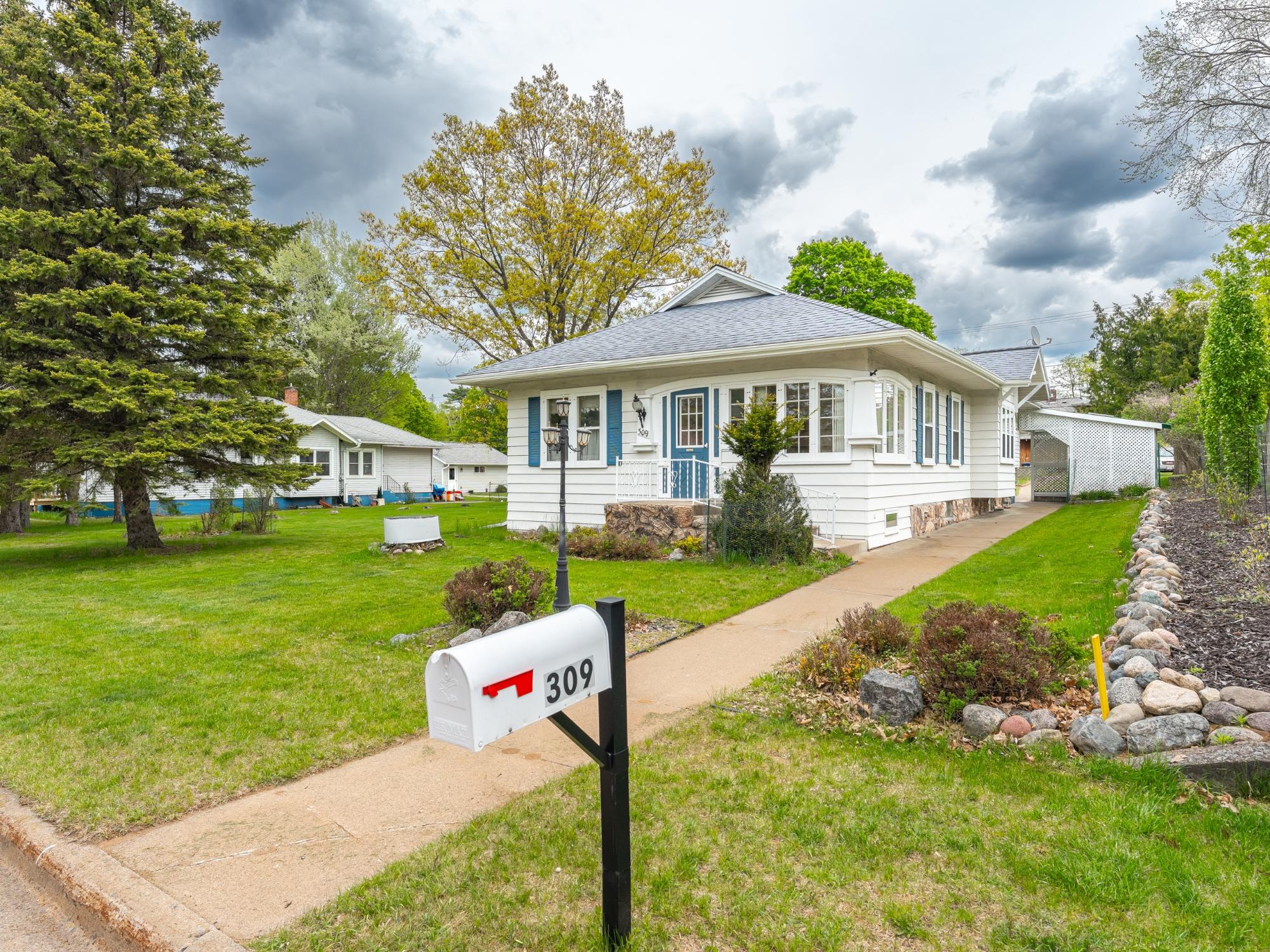 309 North Second Street Eagle River, WI 54521 - Photo 1 of 34 Gallery Image 1