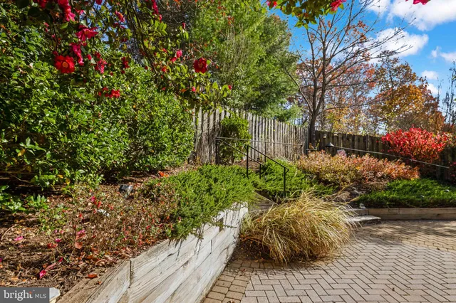 $420,000 | 4313 Turnberry Drive, Fredericksburg, VA 22408