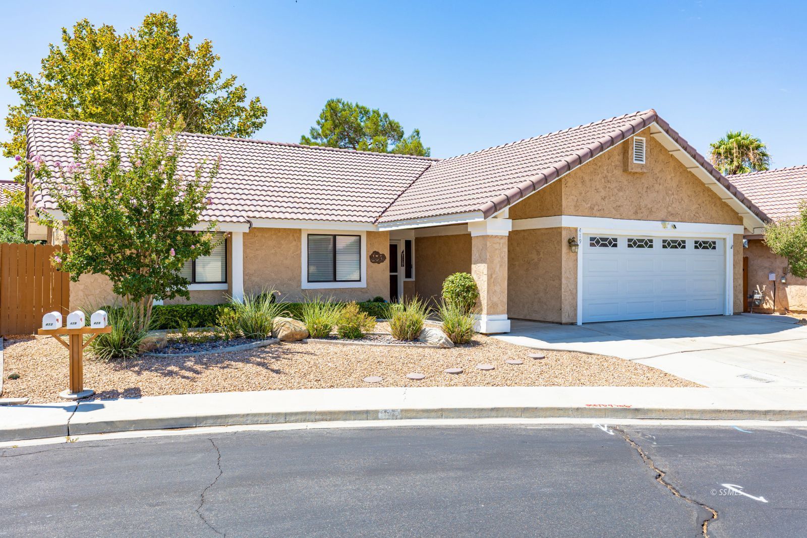 419 Mt Shasta Circle Ridgecrest, CA 93555 - Photo 2 of 32 Gallery Image 2