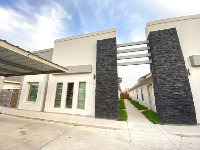 $1,195 | 1719 West Garrison Drive, Unit 4, Pharr, TX 78577