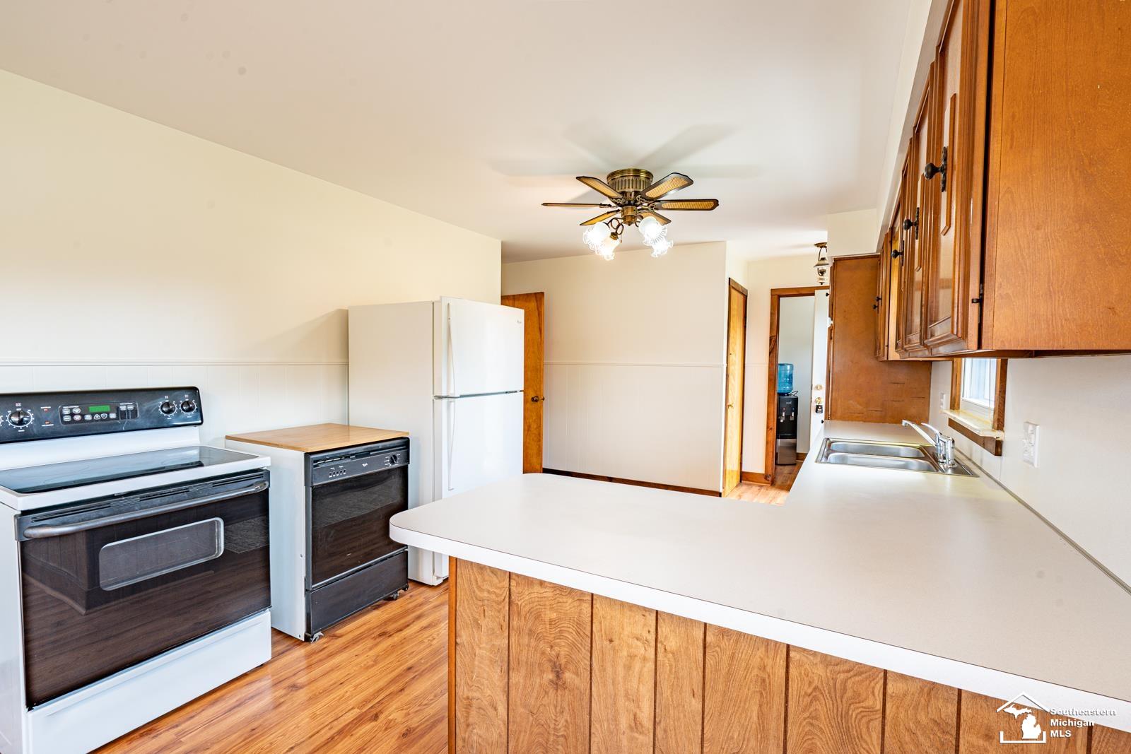 5848 Leroux Road Newport, MI 48166 - Photo 11 of 37