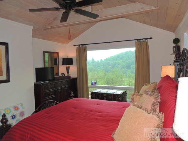 347 Beech Road Boone, NC 28607 - Photo 3 of 32 Gallery Image 3