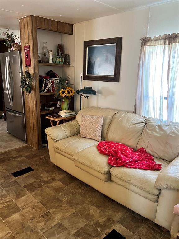 3400 Surfside Drive May, TX 76857 - Photo 24 of 39 a living room with furniture