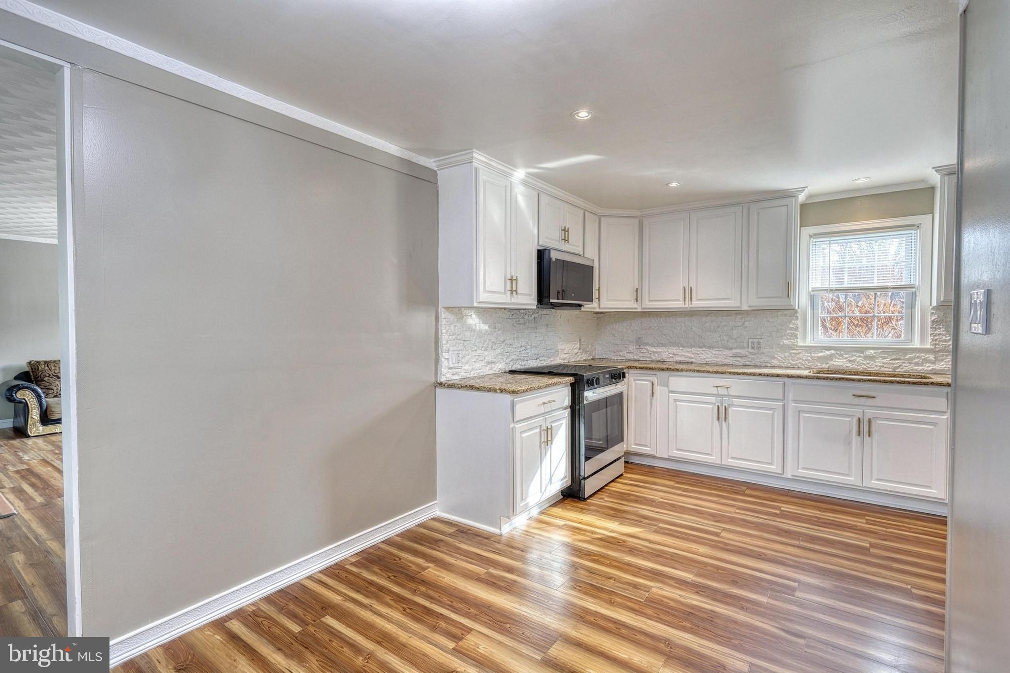 1312 Whiteford Road York, PA 17402 - Photo 14 of 42