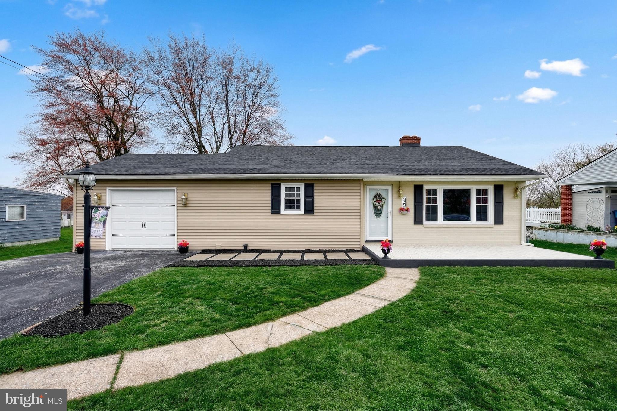 1312 Whiteford Road York, PA 17402 - Photo 3 of 42