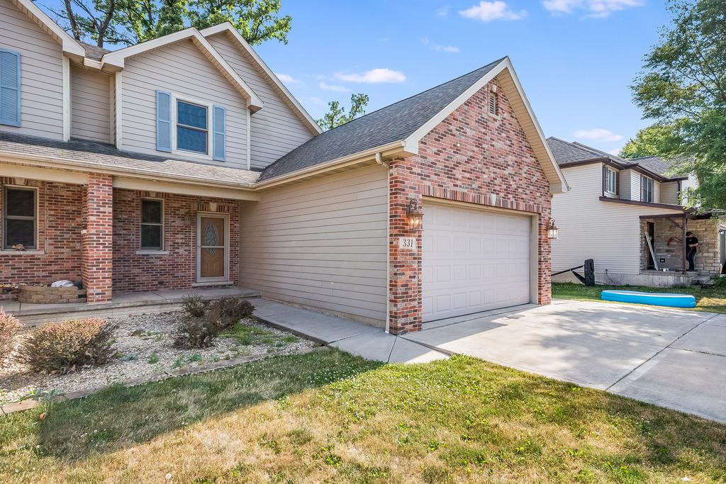331 Rickert Street Hinckley, IL 60520 - Photo 2 of 19 a view of backyard of house