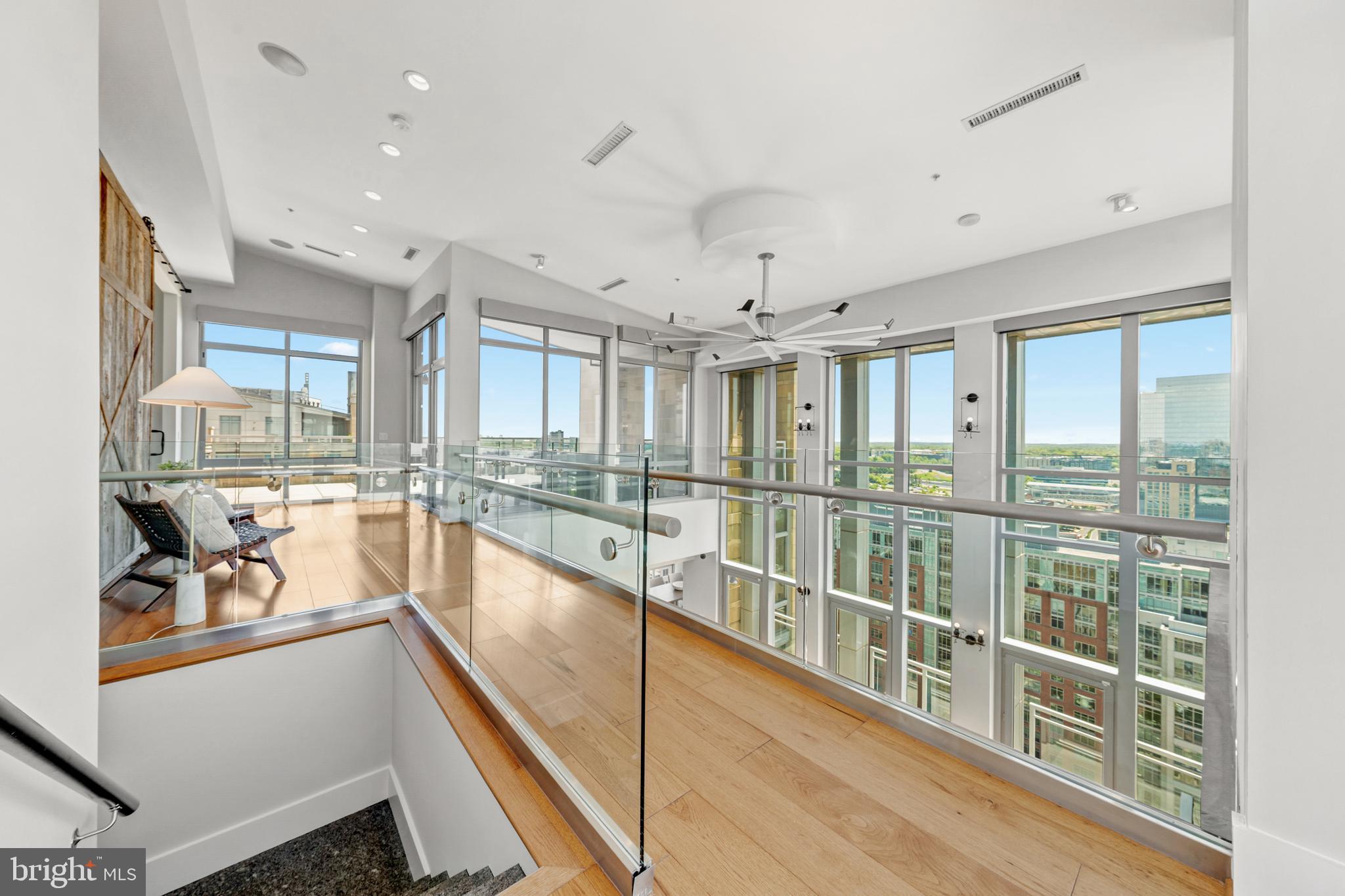 11990 Market Street, Unit 2112 Reston, VA 20190 - Photo 35 of 92 Upper Level