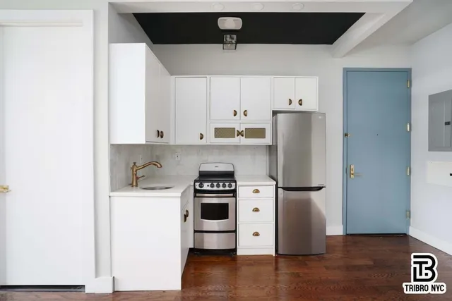 $3,900 | 489 Washington Avenue, Unit 2E | Clinton Hill