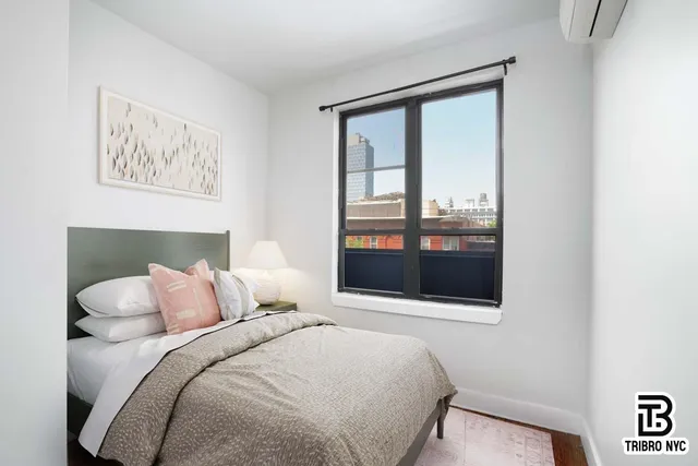 $3,900 | 489 Washington Avenue, Unit 2E | Clinton Hill