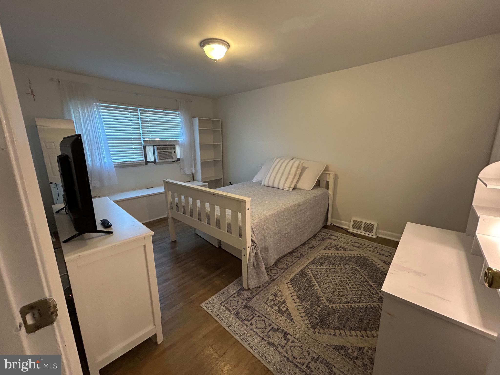 12854 Medford Road Philadelphia, PA 19154 - Photo 39 of 43 Bedroom 2