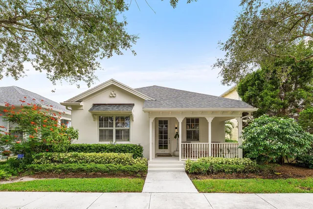 $795,000 | 219 New Haven Boulevard, Jupiter, FL 33458