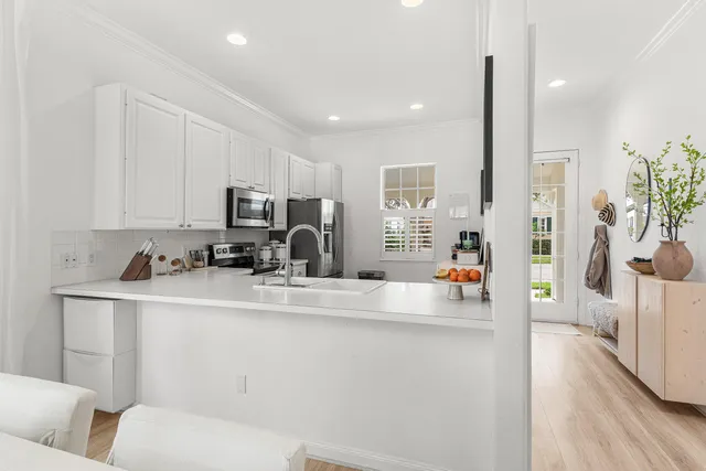 $795,000 | 219 New Haven Boulevard, Jupiter, FL 33458