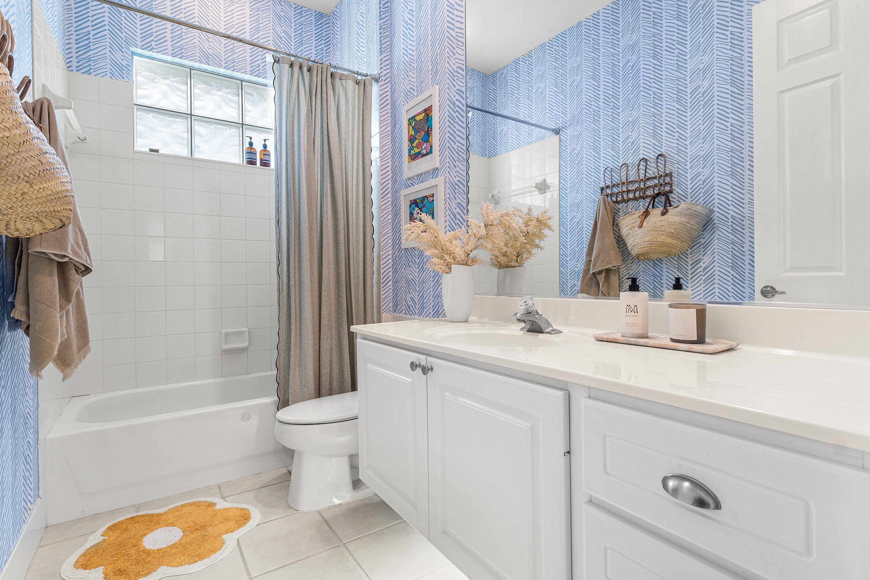 219 New Haven Boulevard Jupiter, FL 33458 - Photo 21 of 27 017-219NewHavenBoulevard-Jupiter-FL-3345