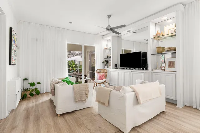 $795,000 | 219 New Haven Boulevard, Jupiter, FL 33458