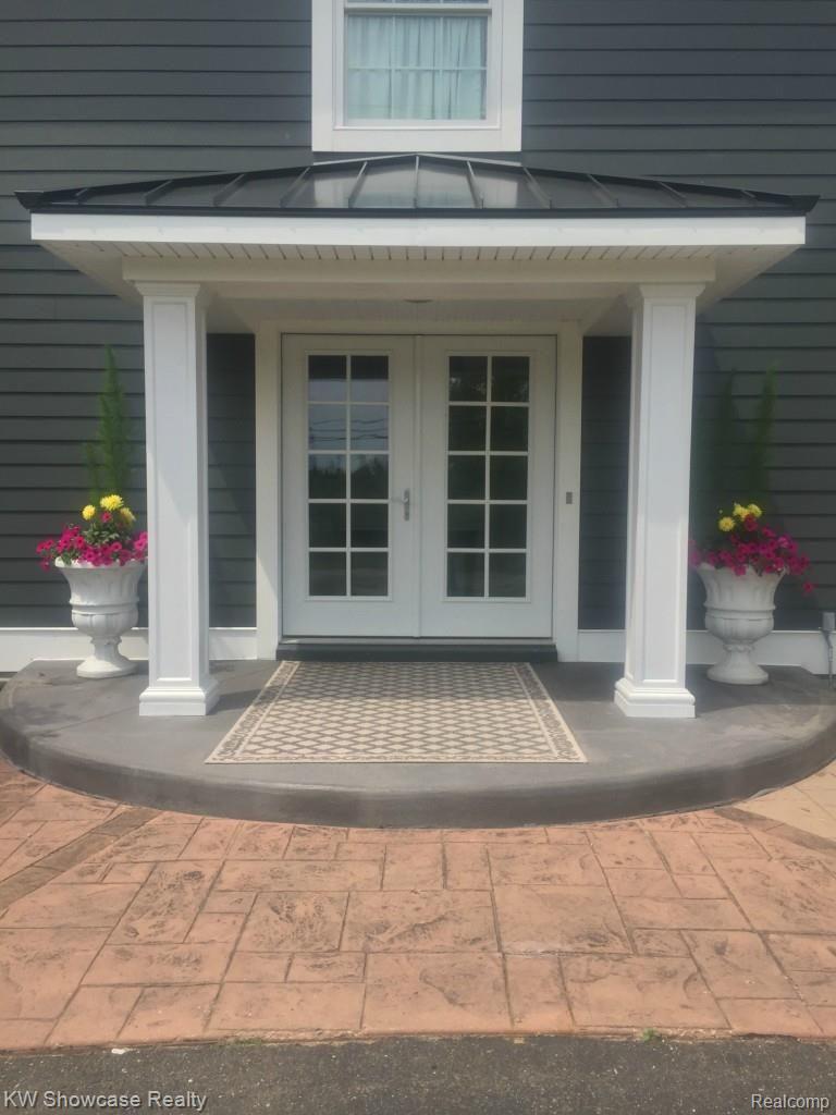 3856 Sleeth Road Commerce Township, MI 48382 - Photo 3 of 53 mickie 614.jpg