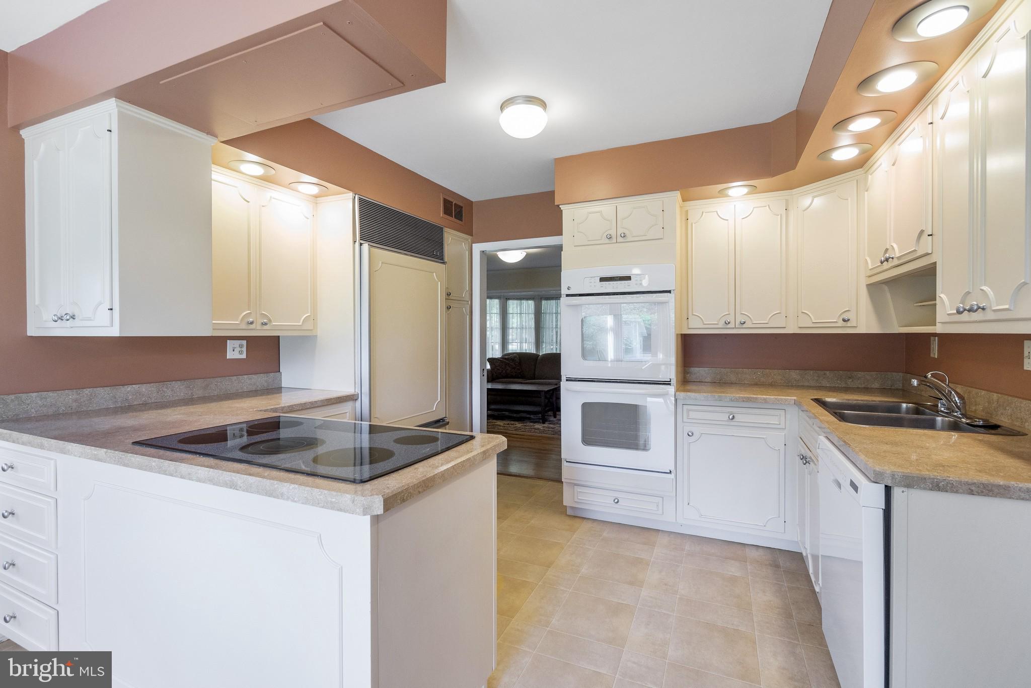 2320 Parallel Lane Silver Spring, MD 20904 - Photo 14 of 34 Kitchen
