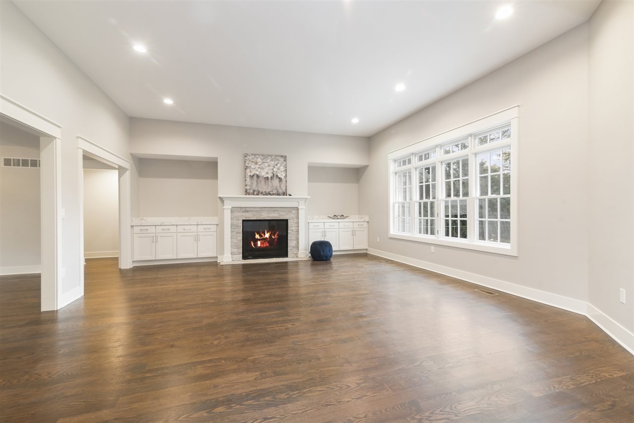 55 Renaud Road Grosse Pointe, MI 48236 - Photo 3 of 33 31393097-2.JPG