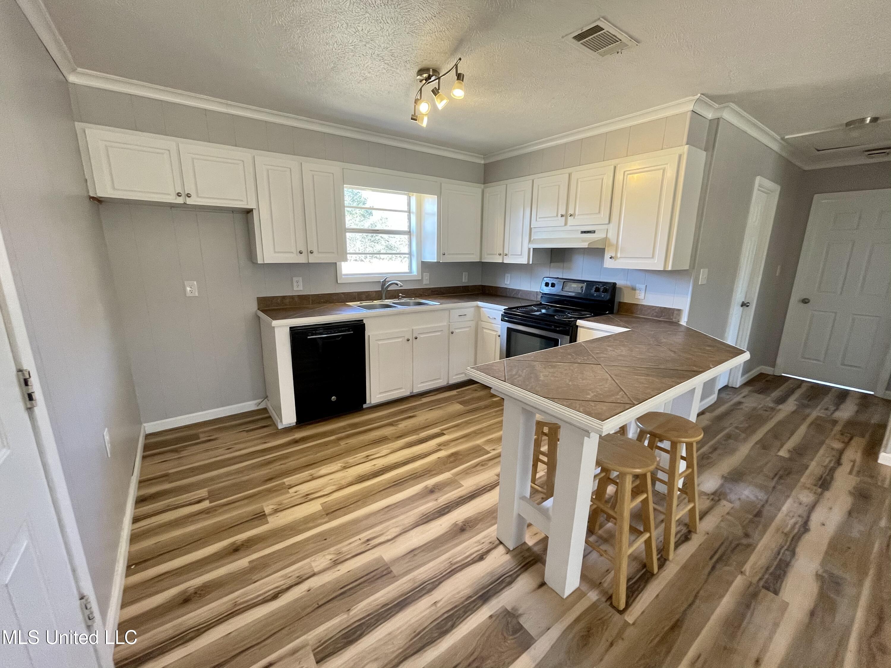 775 Reformation Road Carthage, MS 39051 - Photo 3 of 9 C2AFF4BF-B324-4E5D-9C9A-B71B27B08B40