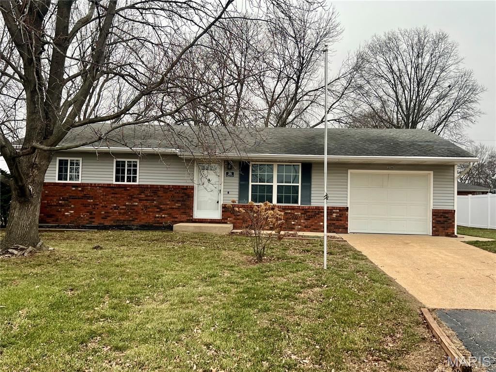 26 Dwight Street Waterloo, IL 62298 - Photo 1 of 4