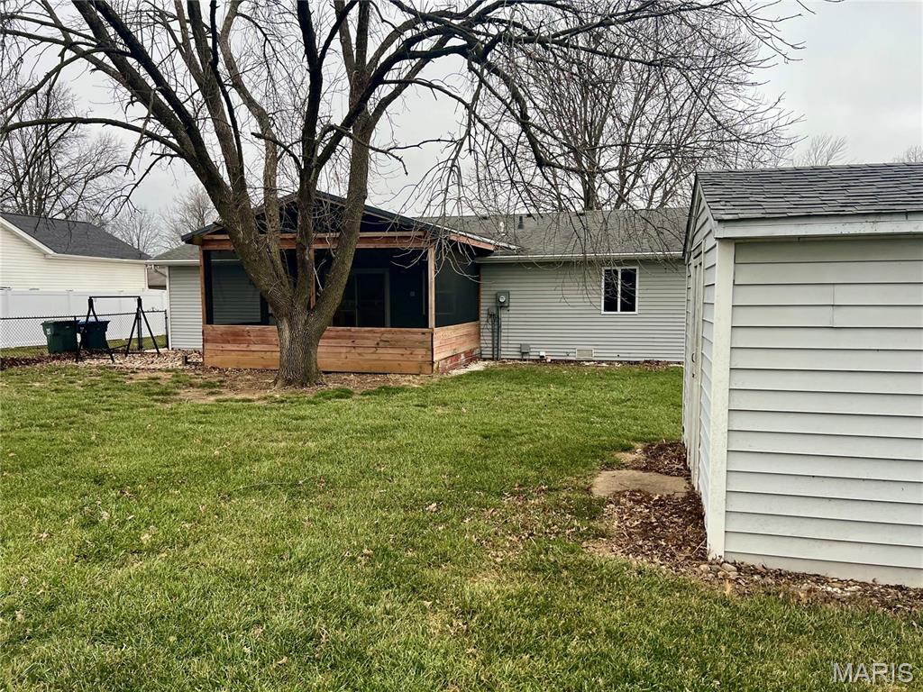 26 Dwight Street Waterloo, IL 62298 - Photo 3 of 4